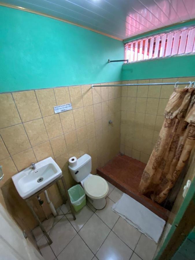 Hospedaje Catalinass Liberia Bilik gambar